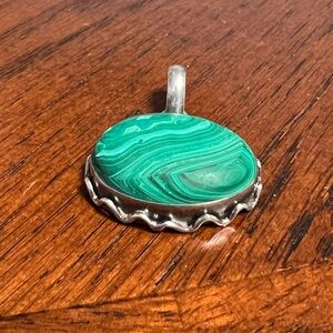 VTG 9.25 Sterling Silver Malachite Gemstone pendant Handmade